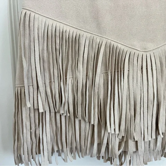 Alter’d State Light Taupe Fringe Faux Suede Mini Skirt Size L - Picture 4 of 9